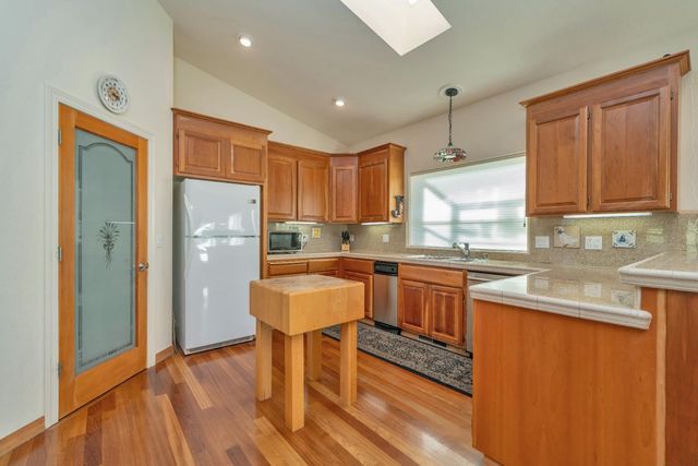 6510 Sly Park Rd, Placerville, CA 95667