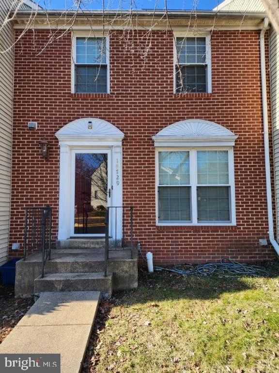 14729 FLOWER HILL DR, Centreville, VA 20120