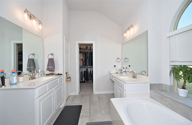 1802 Ranch View Drive, Cedar Hill, TX 75104