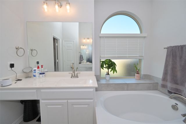 1802 Ranch View Drive, Cedar Hill, TX 75104