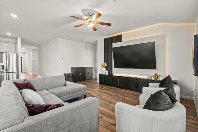 10940 Golden Barrel Court, Fort Worth, TX 76108