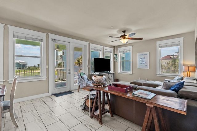 4121 Pointe West Drive 103, Galveston, TX 77554