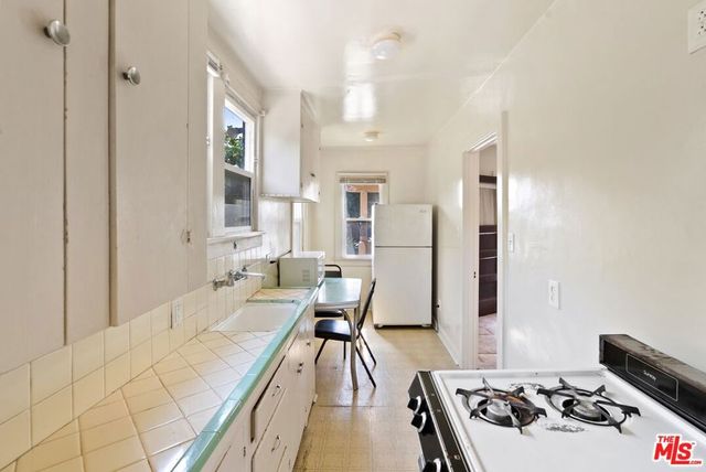 2030 Federal Avenue, Los Angeles, CA 90025