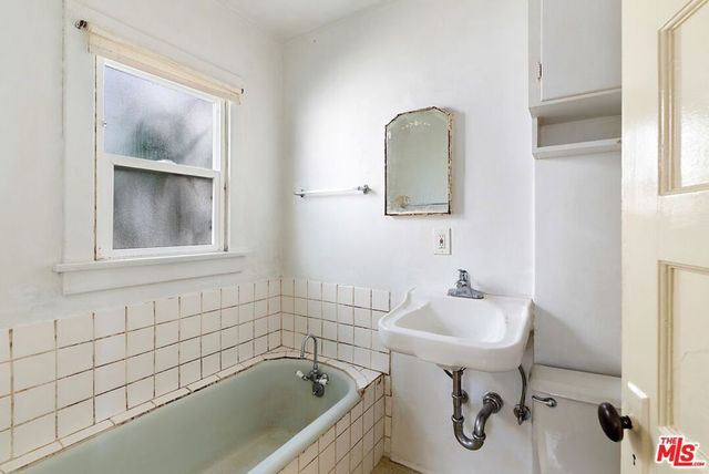 2030 Federal Avenue, Los Angeles, CA 90025