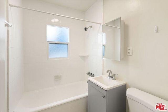 2030 Federal Avenue, Los Angeles, CA 90025
