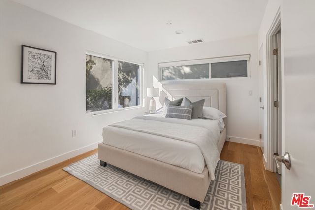11724 Culver Boulevard 12, Los Angeles, CA 90066