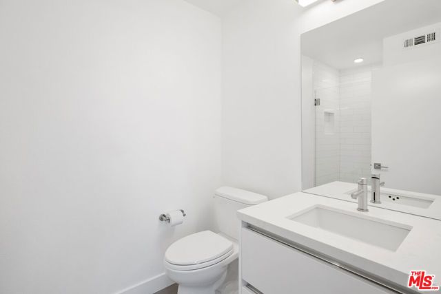 11724 Culver Boulevard 12, Los Angeles, CA 90066