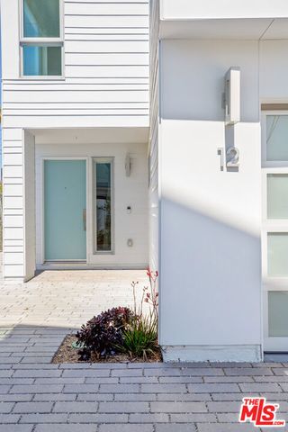 11724 Culver Boulevard 12, Los Angeles, CA 90066