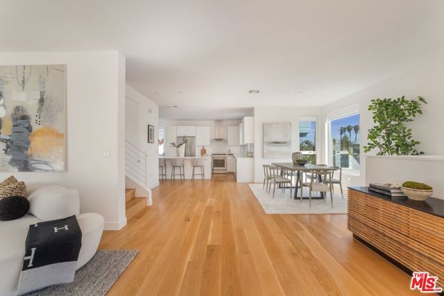 11724 Culver Boulevard 12, Los Angeles, CA 90066