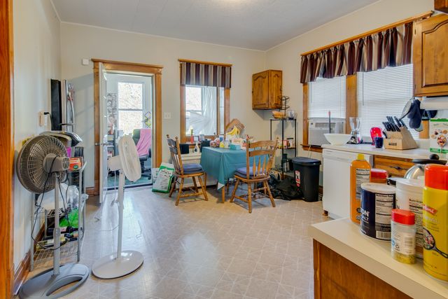 5306 W Roscoe Street 2, Chicago, IL 60641