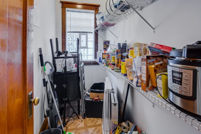 5306 W Roscoe Street 2, Chicago, IL 60641