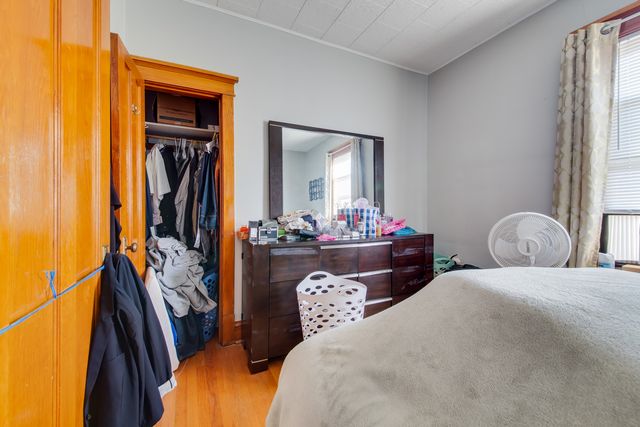 5306 W Roscoe Street 2, Chicago, IL 60641