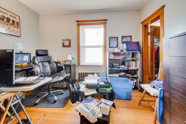 5306 W Roscoe Street 2, Chicago, IL 60641