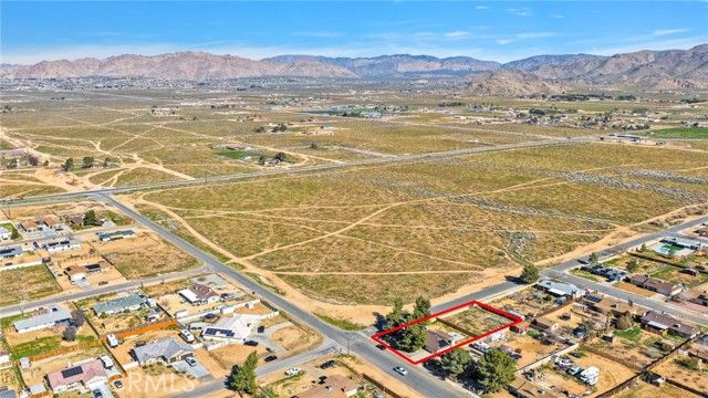 13493 Mesquite Road, Apple Valley, CA 92308