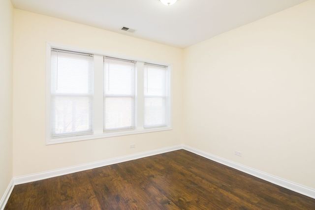 4715 W Cornelia Avenue 3E, Chicago, IL 60641