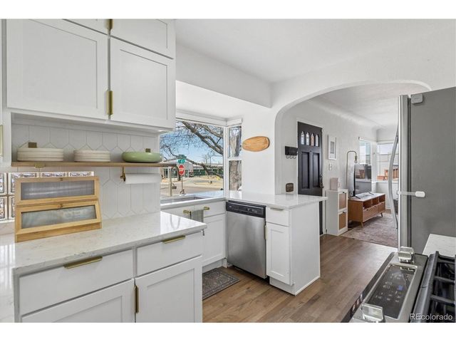 3696 Magnolia St, Denver, CO 80207