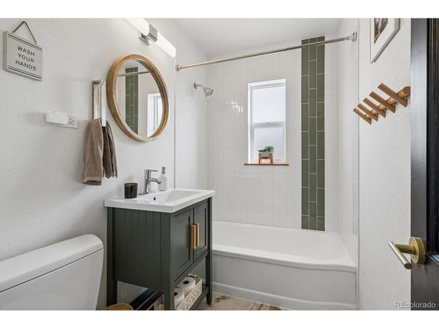 3696 Magnolia St, Denver, CO 80207