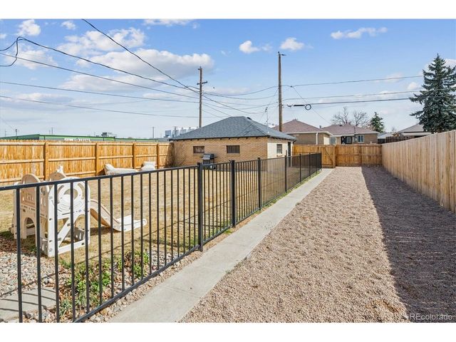 3696 Magnolia St, Denver, CO 80207