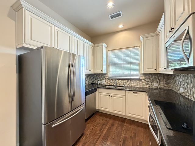 824 Rohan Drive, Richardson, TX 75081