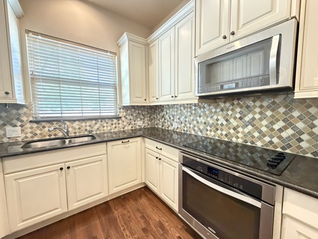 824 Rohan Drive, Richardson, TX 75081