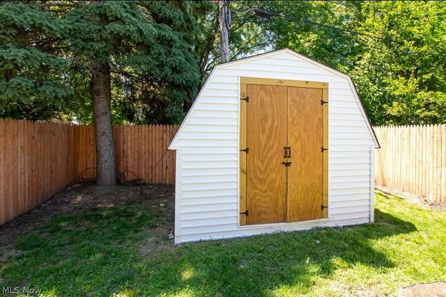1828 W 57th Street, Cleveland, OH 44102