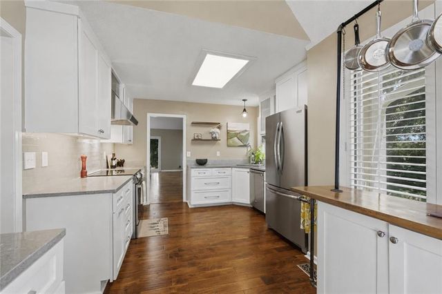6204 W 126th Street, Overland Park, KS 66209