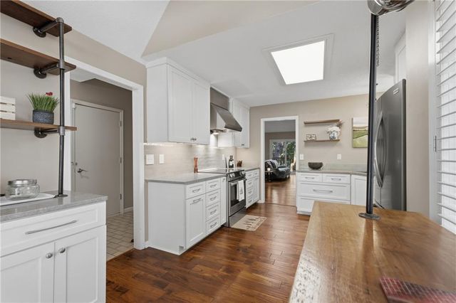 6204 W 126th Street, Overland Park, KS 66209