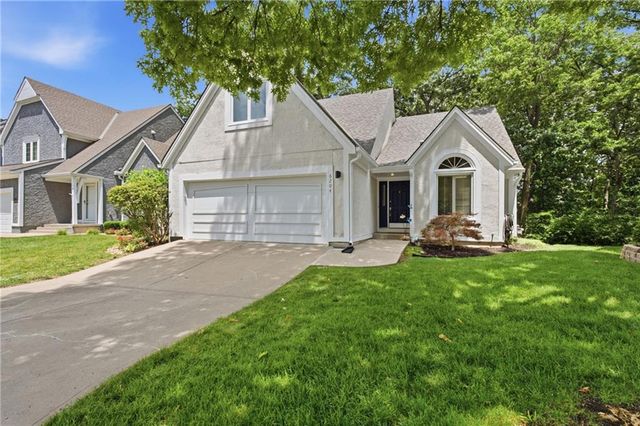 6204 W 126th Street, Overland Park, KS 66209