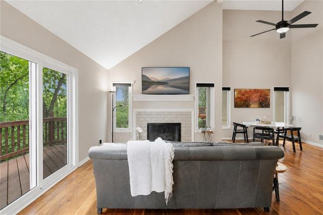 6204 W 126th Street, Overland Park, KS 66209