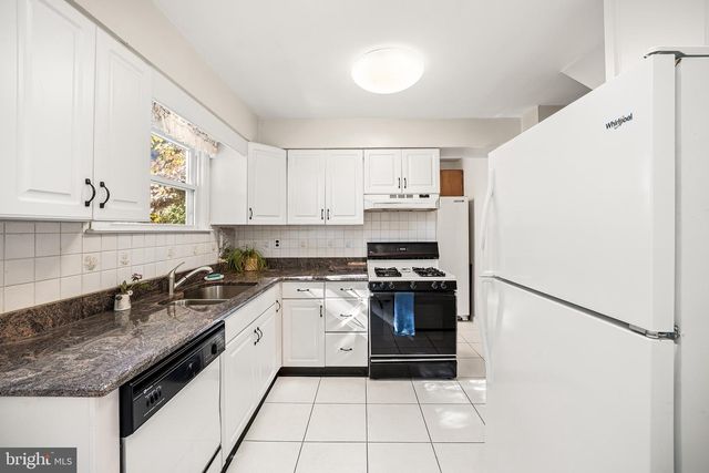 320 OLD FARM RD, Wyncote, PA 19095
