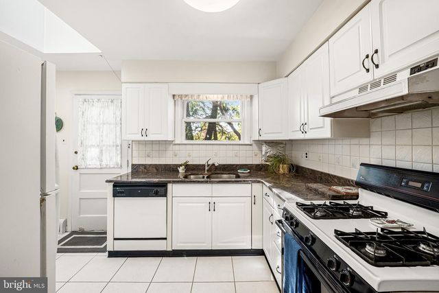 320 OLD FARM RD, Wyncote, PA 19095