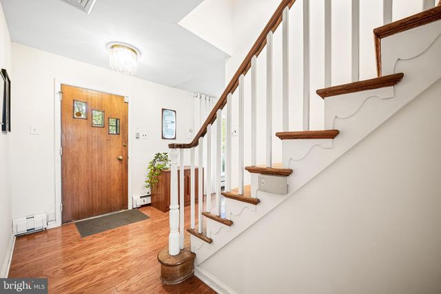 320 OLD FARM RD, Wyncote, PA 19095