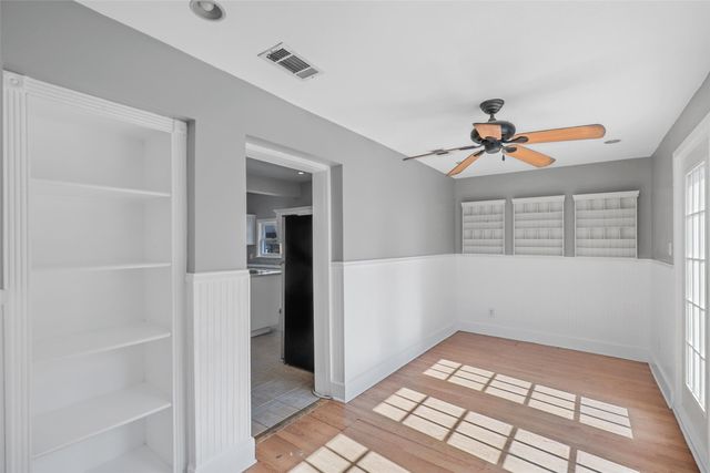 2563 S University Drive, Fort Worth, TX 76109