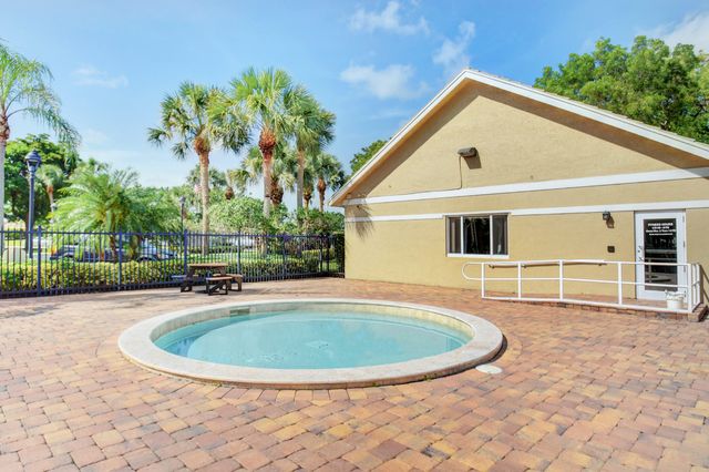 10321 Hidden Springs Court, Boca Raton, FL 33498