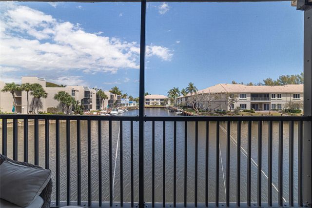 6 Royal Palm Way 211, Boca Raton, FL 33432
