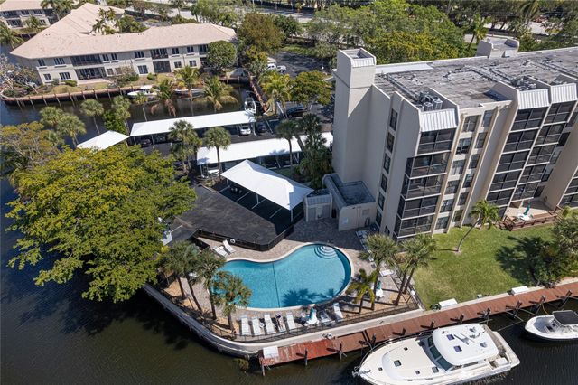 6 Royal Palm Way 211, Boca Raton, FL 33432