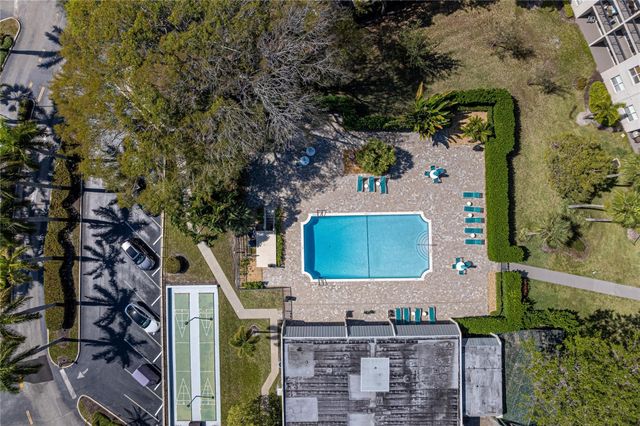 6 Royal Palm Way 211, Boca Raton, FL 33432