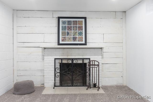 3020 Cascade Road, Grand Rapids, MI 49506