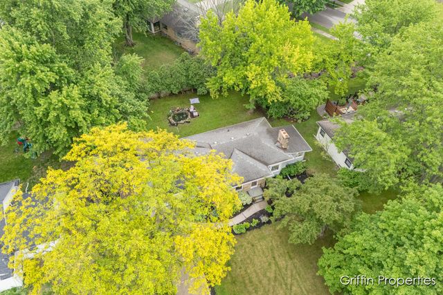 3020 Cascade Road, Grand Rapids, MI 49506