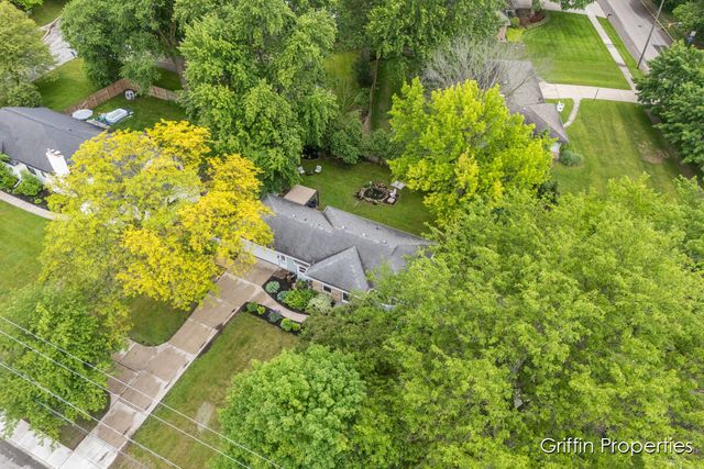 3020 Cascade Road, Grand Rapids, MI 49506