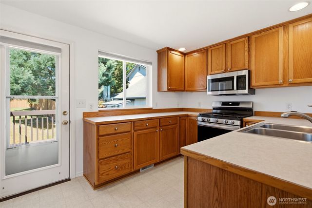 7624 E Casino Road, Everett, WA 98203