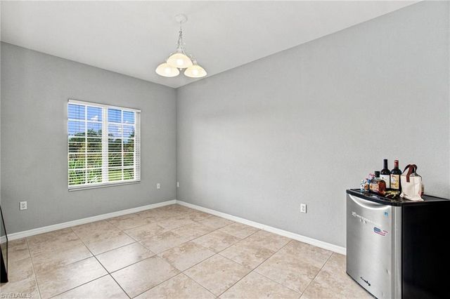 20131 Estero Gardens CIR 207, Estero, FL 33928