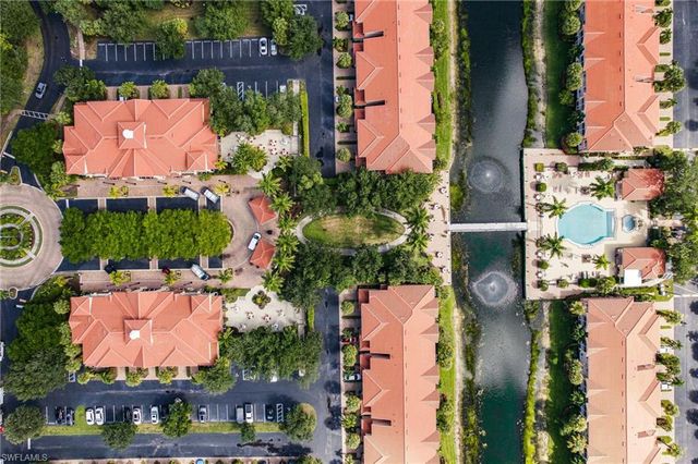 20131 Estero Gardens CIR 207, Estero, FL 33928