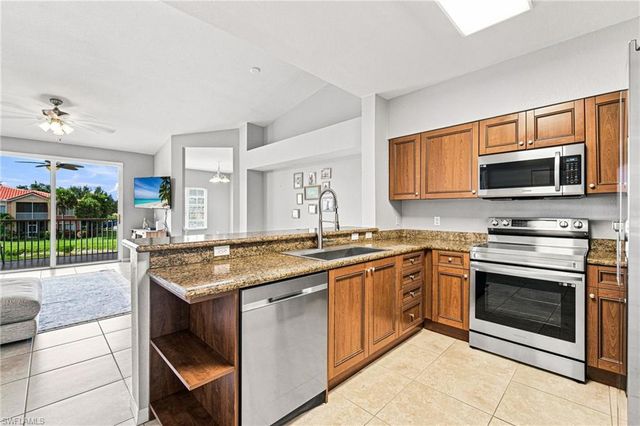 20131 Estero Gardens CIR 207, Estero, FL 33928