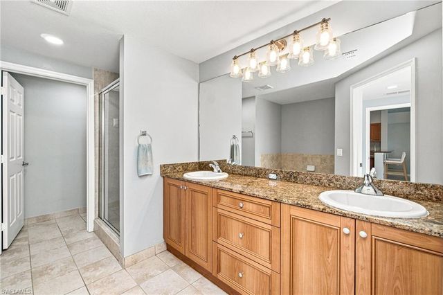 20131 Estero Gardens CIR 207, Estero, FL 33928