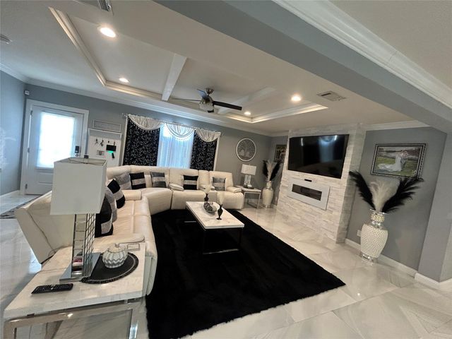 249 Hershal LN, Cedar Creek, TX 78612