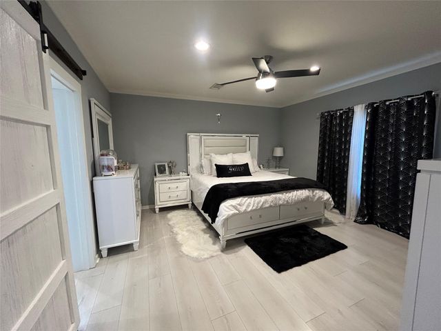 249 Hershal LN, Cedar Creek, TX 78612