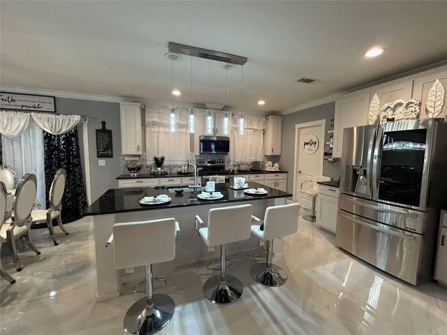 249 Hershal LN, Cedar Creek, TX 78612