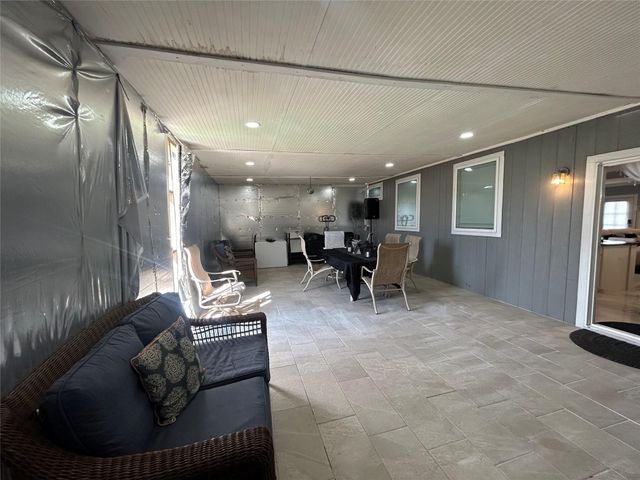 249 Hershal LN, Cedar Creek, TX 78612