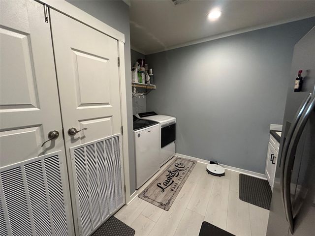 249 Hershal LN, Cedar Creek, TX 78612